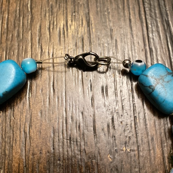 Blue and green ocean necklace with turtle charm - Picture 4 of 5